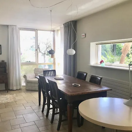 Van Staalduinen Villa *
